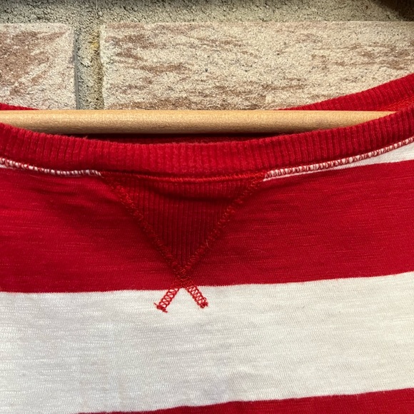 Abercrombie Red and White Stripped 3/4 Sleeve Top - Picture 4 of 9
